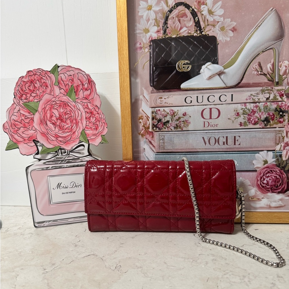 DIOR ♥️ patent cannage wallet on chain ♥️